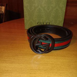 Gucci Double G Interlock